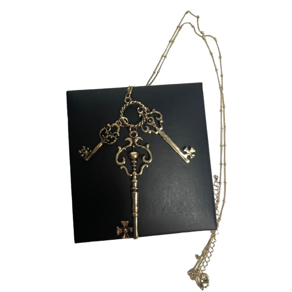 3 Keys Suspended on Gold Chain Necklace Never Worn